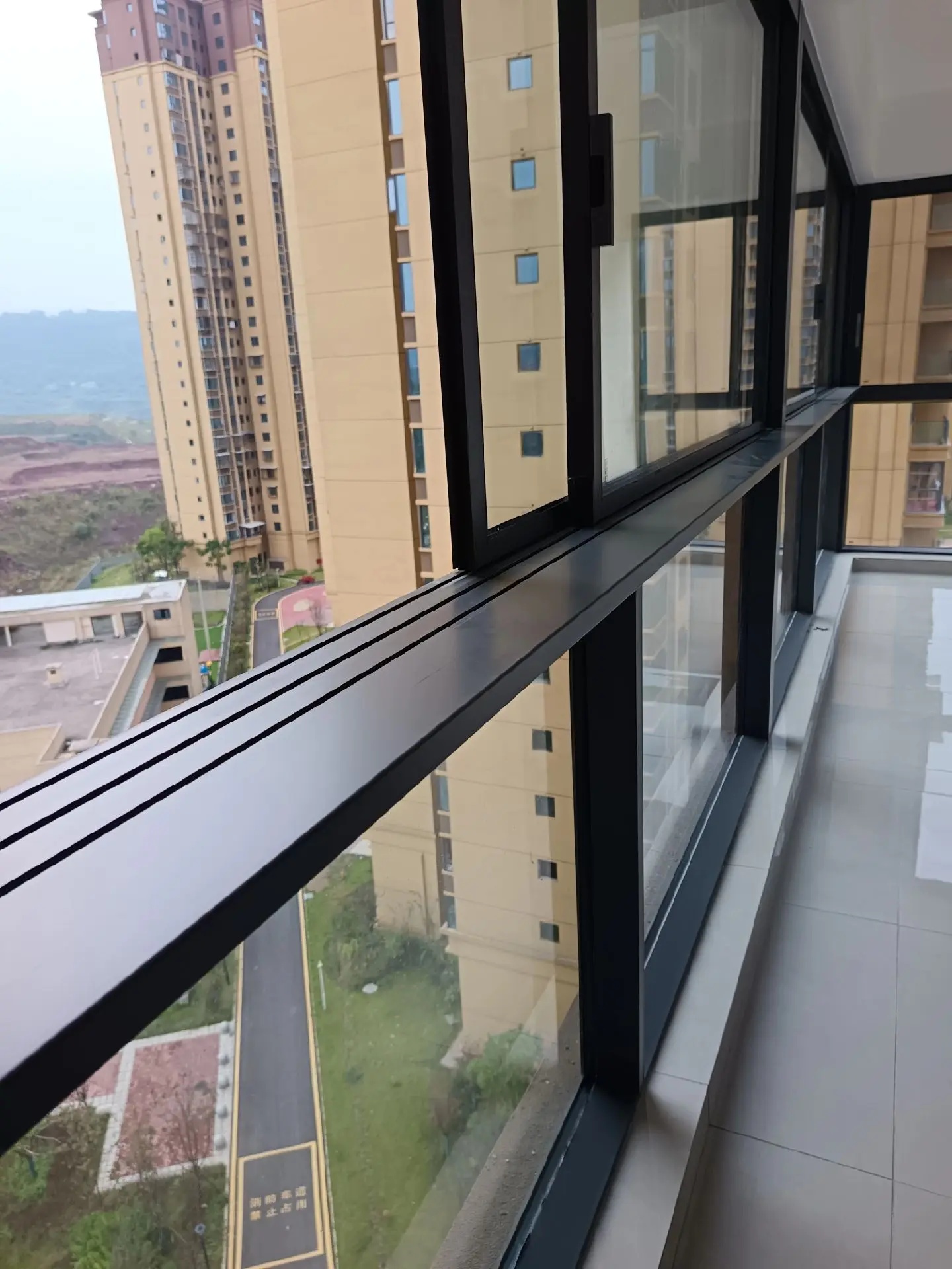 雨季门窗如何防漏水